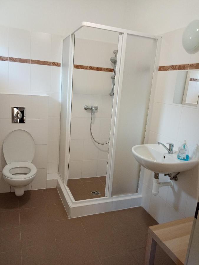 Ranc Esadera Hotel Zatavi ภายนอก รูปภาพ
